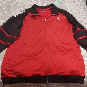 Jordan men active top Size XL